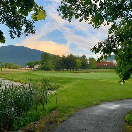 Teehouse Golf Apartment Čeladná المظهر الخارجي الصورة
