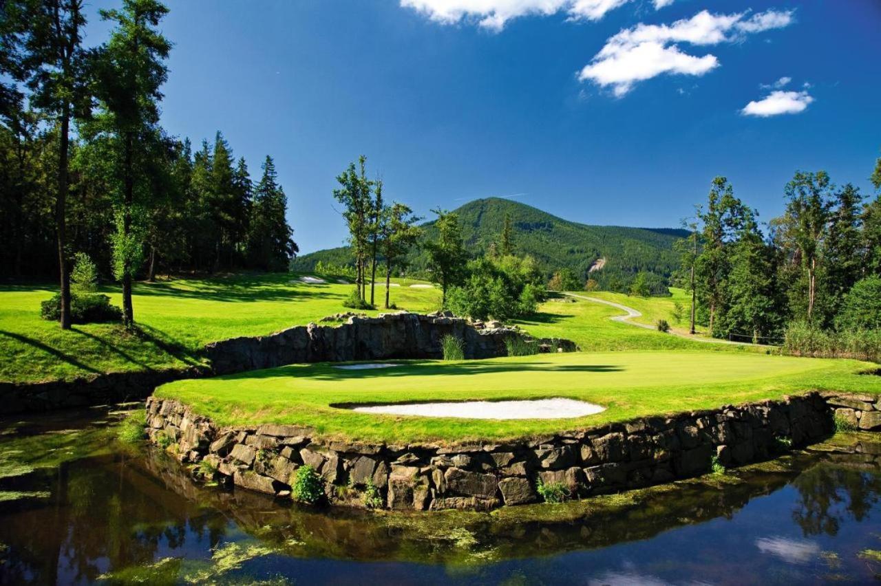 Teehouse Golf Apartment Čeladná المظهر الخارجي الصورة
