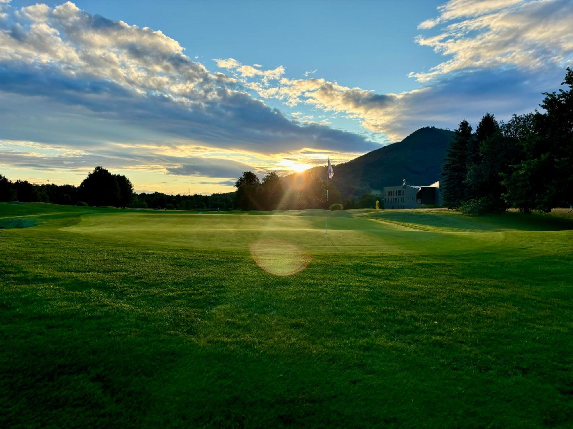 Teehouse Golf Apartment Čeladná المظهر الخارجي الصورة